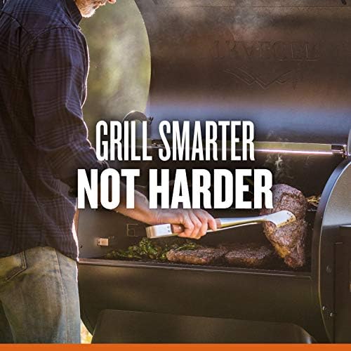 Traeger Grills Ironwood 650 Wood Pellet Grill and Smoker Пакет with Cover and Signature Pellets с участието на Алекса and WiFIRE Smart Home Technology - Черен